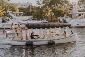Miami : Croisière en E-Boat de luxe avec vin et planche de charcuterie