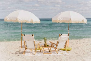 Miami: Petite Romance Private Beach Lounge og Picnic Set Up