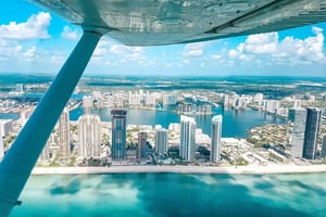 Miami Beach: South Beach Private Airplane Tour with Drinks