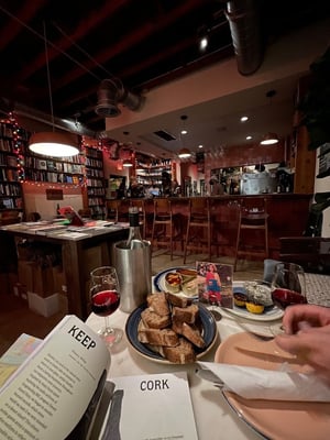 Paradis Books and Bread Miami