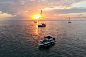 Privat solnedgangs- og nattcruise i Miami med utsikt over byens skyline