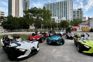 Slingshot Rentals – Fort Lauderdale, Hollywood, Sunny Isles