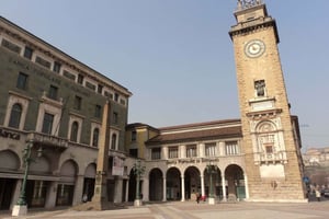 Bergamo: tour privato di 2,5 ore della Città Bassa