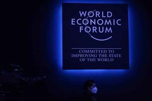 DAVOS WEF: Malpensan lentokentältä / Milanon Malpensan lentokentälle.