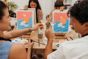 Art and Wine Lab painting experience in Venice and Milano