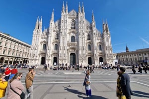 Milan: Duomo Rooftop and Cathedral Guided Tour with Tickets