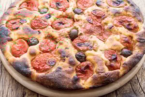 Milan: focaccia and tiramisu cooking class with apericena