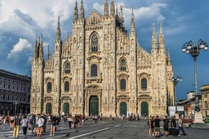 Milan: Guided Duomo Guided Tour and Rooftop Access