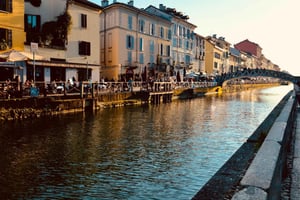 Milan Private Navigli Tour with Local Lunch