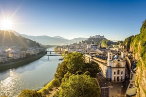 Z Wiednia: Austriackie jeziora i Salzburg - wycieczka prywatna