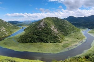 From Budva/Kotor: Montenegro Highlights Tour & Lake Cruise