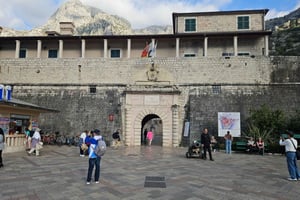 Explore Kotor: Old Town Walk & Bay Coast Bike Tour