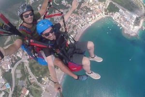 Tandem Paragliding in Budva with Expert Pilots/All-inclusive