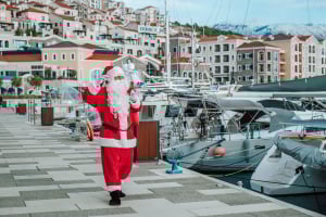 Santa's Saturday Vol.2 - Lustica Bay