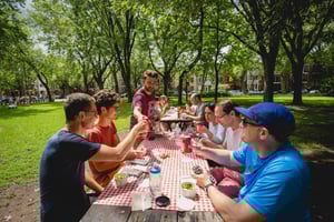 Montreal: Non Touristy Pink Bike Tour
