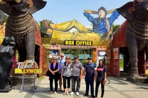 Bollywood Filmcity tour met dansshow.