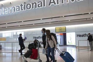 De Mumbai: viagem privada guiada ao Taj Mahal com pernoite