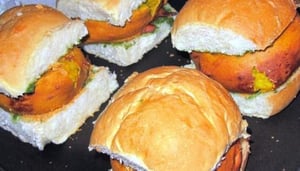 Goli Vada Pav