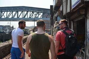 Dentro de Dharavi: Visita guiada por la cultura de los barrios marginales de Bombay