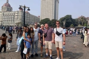 Mumbai All Inclusive Private Tour with Female Guide Only