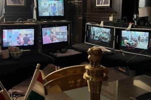 ムンバイ市内ツアーとボリウッドの舞台裏体験