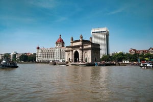 Mumbai: tour a pie por Colaba, la Puerta de la India, la catedral, el mercado y una cafetería