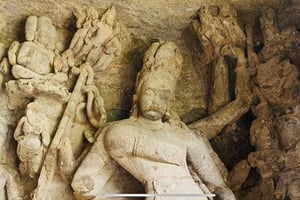 Mumbai : visite guidée d'une demi-journée des grottes d'Elephanta avec trajet en ferry