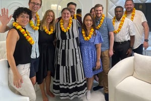 ムンバイ：地元ホストの自宅でインドのチャイとパコラを作るクッキング教室