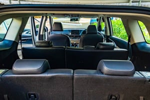 Mumbai: Innova Crysta of Kia Carens huur met chauffeur