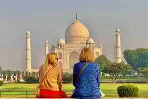 Mumbai: Viaje privado de 2 días a Delhi y Agra con vuelos y hotel