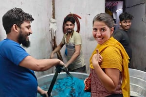 Bombay: Visita a los barrios bajos de Dharavi y Dhobi Ghat Lavandería con un lugareño