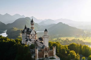 Med Peter til Neuschwanstein og Buchenberg Alm: tur i små grupper.
