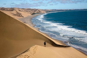 Walvis Bay: 4x4 Desert Excursion to Sandwich Harbour Bay