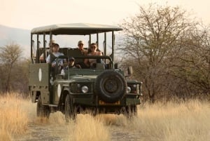 Windhoek: Dustenbrook Scenic Game Drive