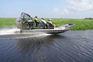 Uit New Orleans: Swamp Airboat, 2 plantagetours & lunch