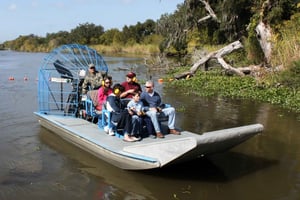 Nowy Orlean: Destrehan Plantation & Airboat Combo Tour
