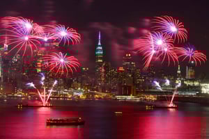 Circle Line: NYC Silvester-Feuerwerksparty-Kreuzfahrt (ab 21 Jahren)