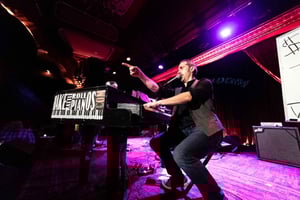 Pokaz brunchowy pojedynków na fortepianie!