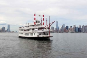 Festa de Ano Novo Liberty Belle NYC