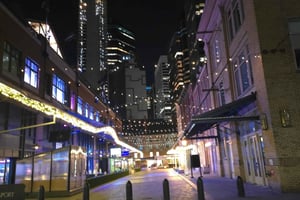 New York City: a Spanish tour of streets where buses can't go