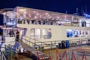 New York City: Signature Dinner Cruise on the Eternity