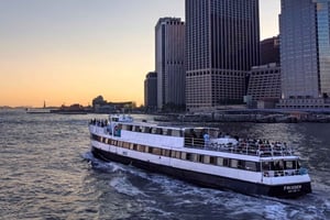New York: Sunset Cruise with Statue of Liberty Views