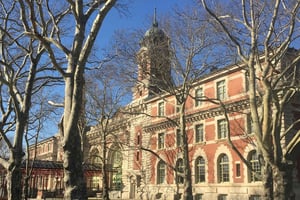 NY Mafia & Haunted Ghost Tour Ellis Island Statue of Liberty