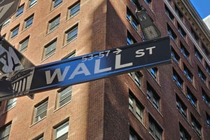 NYC: 9/11 Memorial, Wall Street, and Seaport Guided Tour