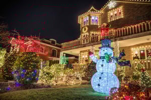NYC: Dyker Heights Christmas Lights Tour ja kuuma kaakao