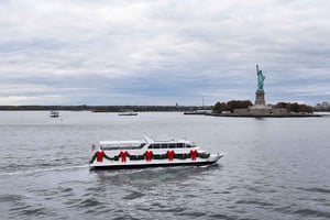 NYC: Weihnachtszauber auf der Hudson Brunch Cruise