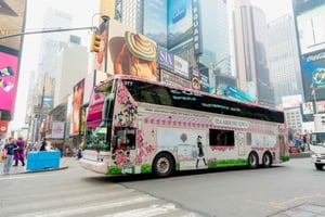 Nueva York: tour en autobús por la ciudad con té y entretenimiento en vivo