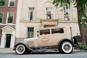NYC: Weinprobe und Oldtimer-Kombinationstour