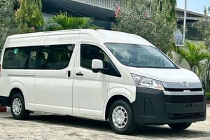 Executive buses (Event/Airport Transfer/Day Hire)