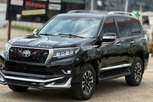 Luxury Car Hire/Airport Transfer in Nigeria